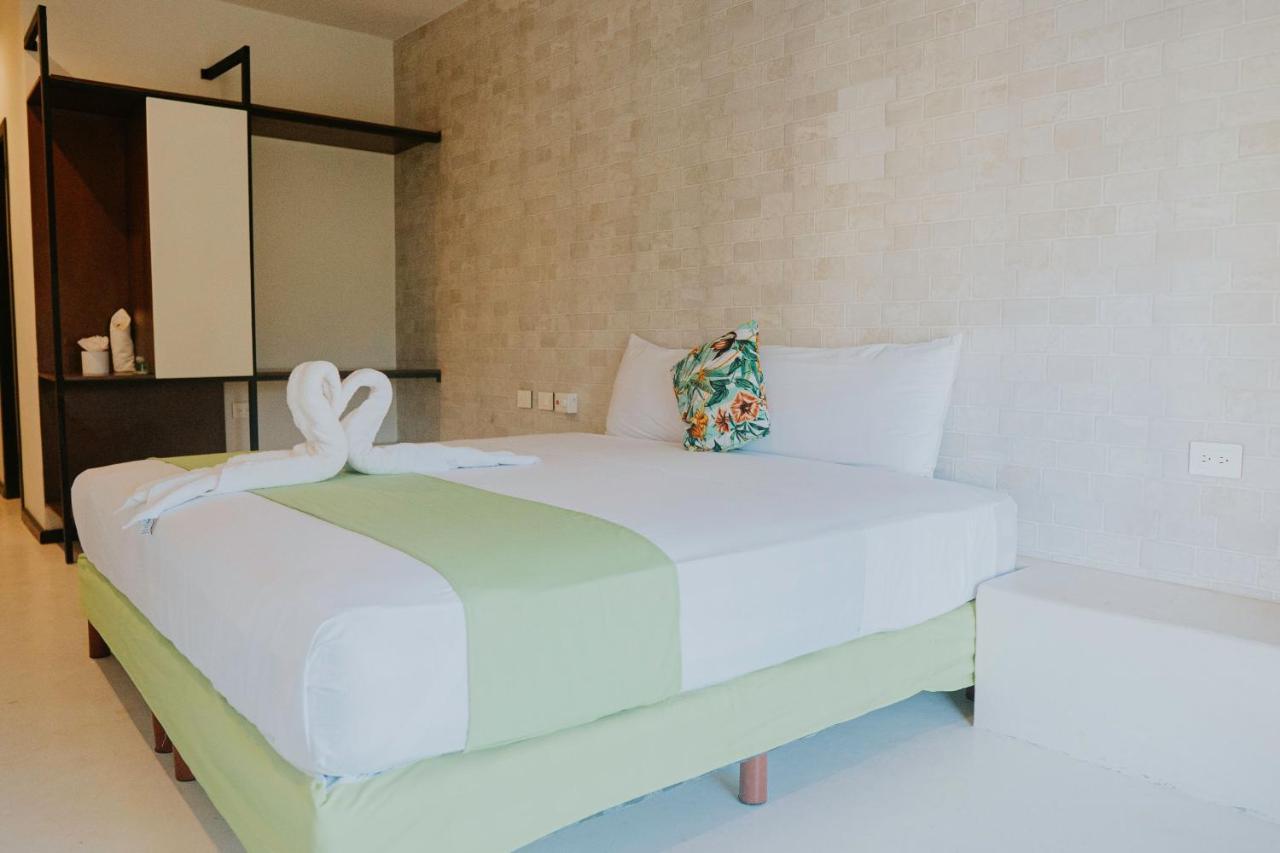 Hotel Mayari Holbox Ilha Holbox Exterior foto A bedroom at the hotel