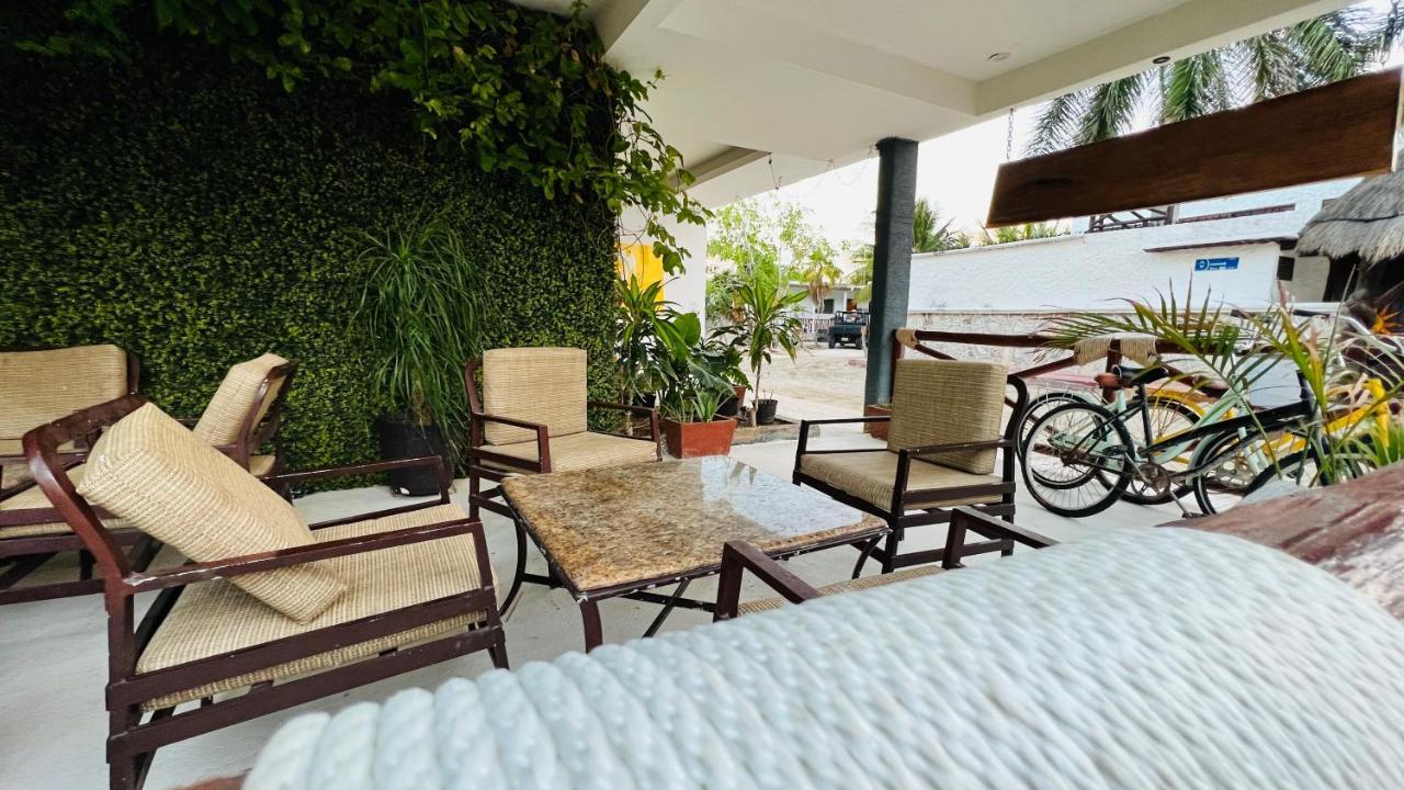 Hotel Mayari Holbox Ilha Holbox Exterior foto A 3D model of a patio